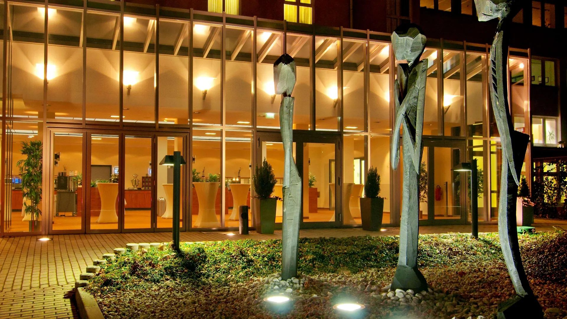 Best Western Macrander Hotel Dresden 4*,